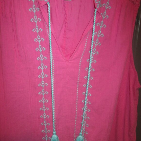 Women Crown & Ivy XL Pink /Blue Top, Flutter Sleeve, "V" Neck Opening w/Tassels - Picture 3 of 9